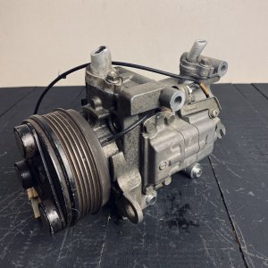 کمپرسور کولر مزدا ۳ قدیم استوک اصلی